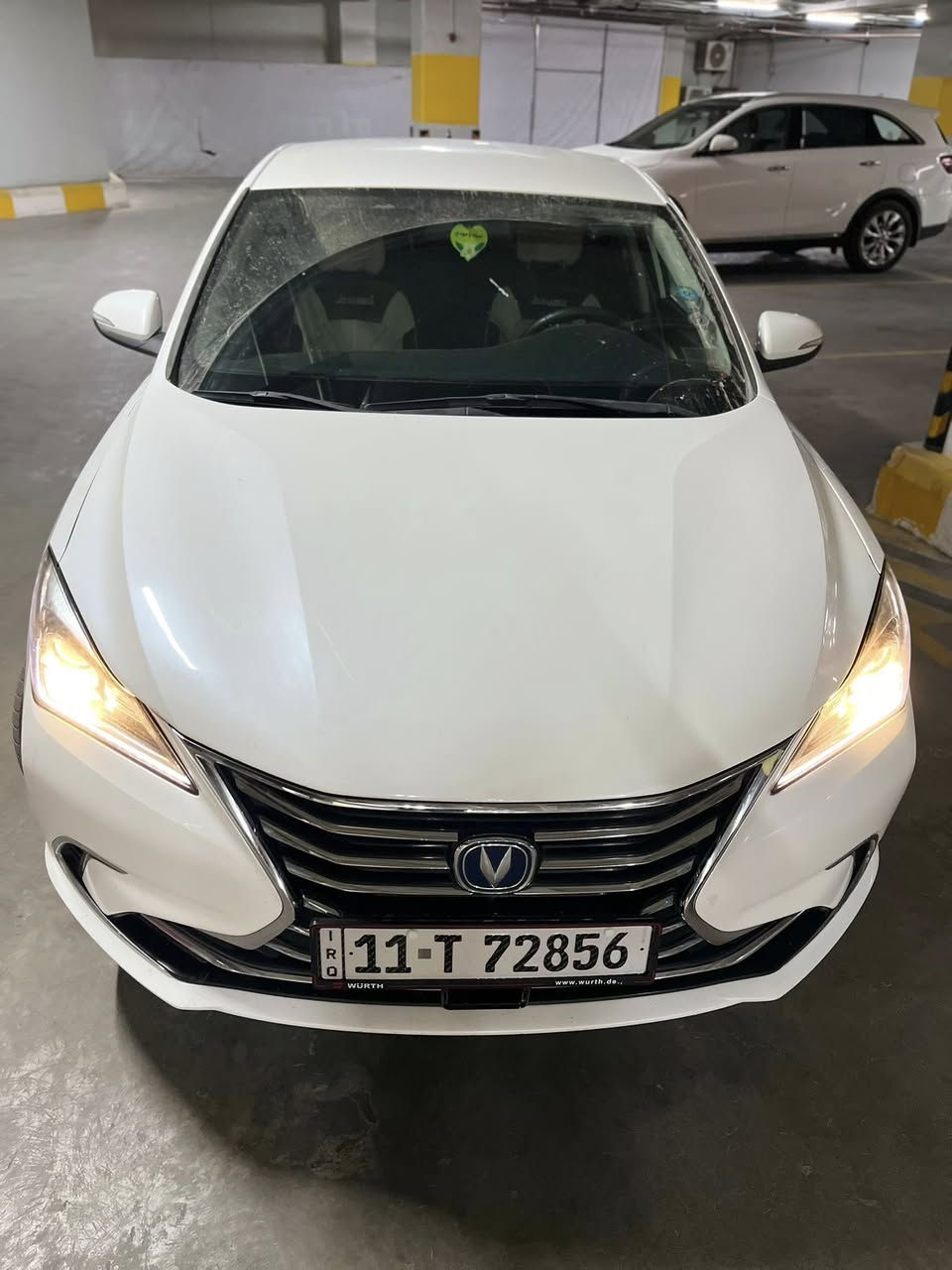 سلام عليكم
شانجان ايدو 2020 

رقم بغداد مشروع وطني تحويل مباشر بأسمي حصرا سنويه لل 2030 ولوحات جديده 

مواصفات عاديه بصمه اشاير مري شاشه جبيره فقط بدون فتحه محرك 1600 بدون تيربو تنفس طبيعي بيهه البنيد بي طخه ومصبوغ عله كد الطخه وباب السكن بارد بچم كبس سياره جاهزه من كلشي مابيهه اي نقص كير ومحرك مكفولات كل صيانتهه بالشركه ماشيه 203  الف كيلو
سعرهه 97 قفل من الاخير بدون عمله
مكان السياره كربلاء
للاستفسار 
*********** واتساب 
‭0772 896 6575‬
