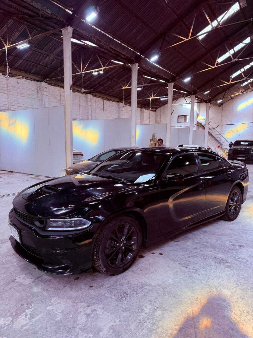 جارجر 2020 فول مواصفات بلاك ادشن
  بغداد تحويل ثاني يوم صور الحادث بل منشور وبيهه جاملغ خلفي كلير من أمريكا  السعر 170$ سعر جدا مناسب بالعافيه على ياخذهه  *********** وات ساب   مكان السياره الكراده

بلاك اديشن فول الفول أعلا فئه GT
6    .3.6  :المحرك
المواصفات :
بصه دخول ذكي فتحه سقف 
شفتات

جناح خلفي اسود.

ويل قياس , 19انچ اسود

فور ويل 4/4

مقود القيادة رياضي

* مقاعد رياضية من الشاموا مع جلد الأسود.

* نقطة عمياء

رادار مع مانع تصادم أمامي.

مصابيح أمامية زنون

كشافات الضباب زنون .

المصابيح الأمامية مع LED .

حساسات خلفية.

شاشه كبيرة مع نظام ملاحة نفكيشن GPS .

سستم صوت الپاین

* فتحة سقف (سلايد) .

المقاعد الأمامية كهربائية

ذاكرة لحفظ وضعيات الجلوس (ميموري) .

* مقاعد أمامية تبريد وتدفئة

* مقاعد خلفية تدفئة

* تشغيل عن بعد

* المقود كهربائي .

تدفئة مقود القيادة

* محدد سرعة

* تلفون بلوتوث

* كاميرا خلفية

* مرايا متحسسة للاضاءة العالية .

کیر شفتر بالستيرن

* دخول ذكي بغداد, العراق
