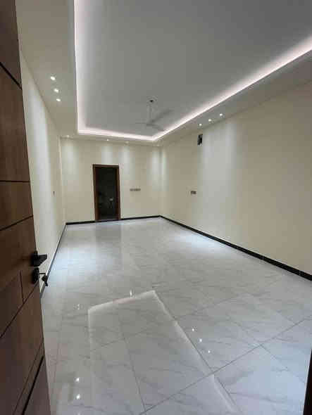 تحية طيبة 
دار حديث 2024 للبيع حالة السند(مستقل)

📍 العنوان : الكرادة محلة 903 قرب كنيسة الارمن 

🔻 المساحة : 266 م

🔺 الواجهة : 8 م   

💢 سند مستقل

🔸المحتويات : 6 غرف نوم (نظام سويت) - غرفة خدامة - صالة كبيرة جداً - هول داخل - مطبخ - مجموعات صحية + حمام ضيوف - كراج - حديقة

▪️جودة البناء جداً عالية وبمواصفات حديثة  

💲السعر : عند الاتصال او حضورياً   

للاستفسار الاتصال على الأرقام التالية 

***********

***********

العادل للاستثمار والتطوير العقاري
