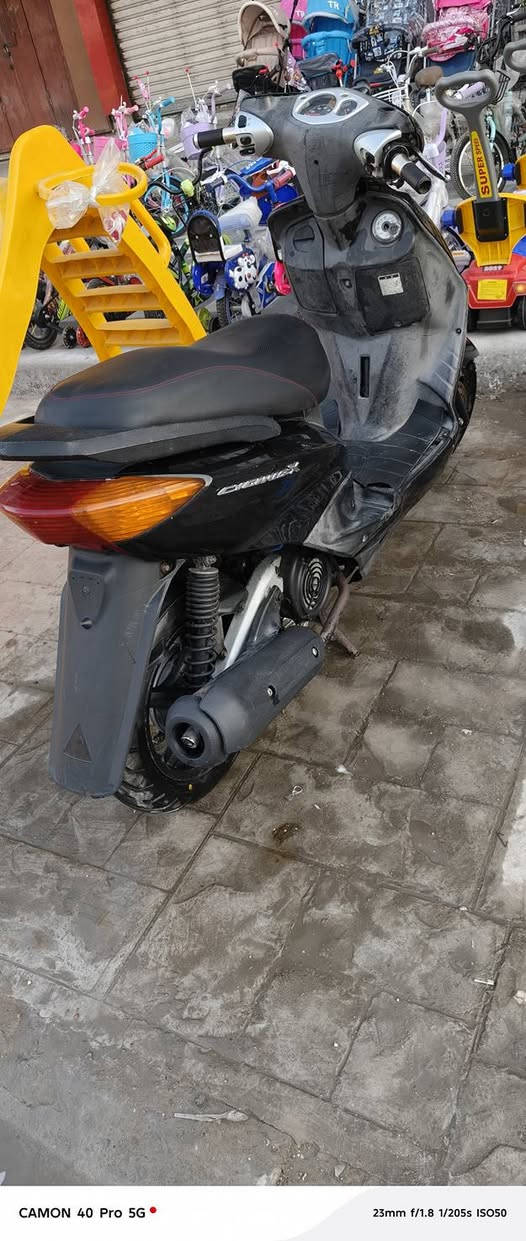 سلام عليكم البيع سكنس نثيه سرعه 110 دراجه جديد احلى من الصور مكينه مكفوله 58 كلجات رياضي دراجه كابريتر شلعه و معدل مكينه خرسه الكهربائيات كله شغاله دراجه متصرف عليه ربع السعر 600 وبيه مجال مكاني الشعب رقمي ***********
