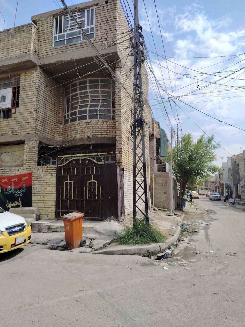 السلام عليكم مشتمل للبيع المساحة 50 متر ركن واجهه 7 وربع نزال 7 يحتوي على استقبال مطبخ خدمات طابق ثاني غرفتين نوم وخدمات ام الكبر و الغزلان قرب مدرسة الكرفانات السعر 97 مليون قفل للاستفسار *********** مكتب المنتظر للعقار
استقبل جميع عروضكم من بيع وايجار وشراء وتعقيب كافة المعاملات عنوان المكتب ام الكبر و الغزلان قرب مركز شرطة ام الكبر مجاور موبايلات أحمدفيو
