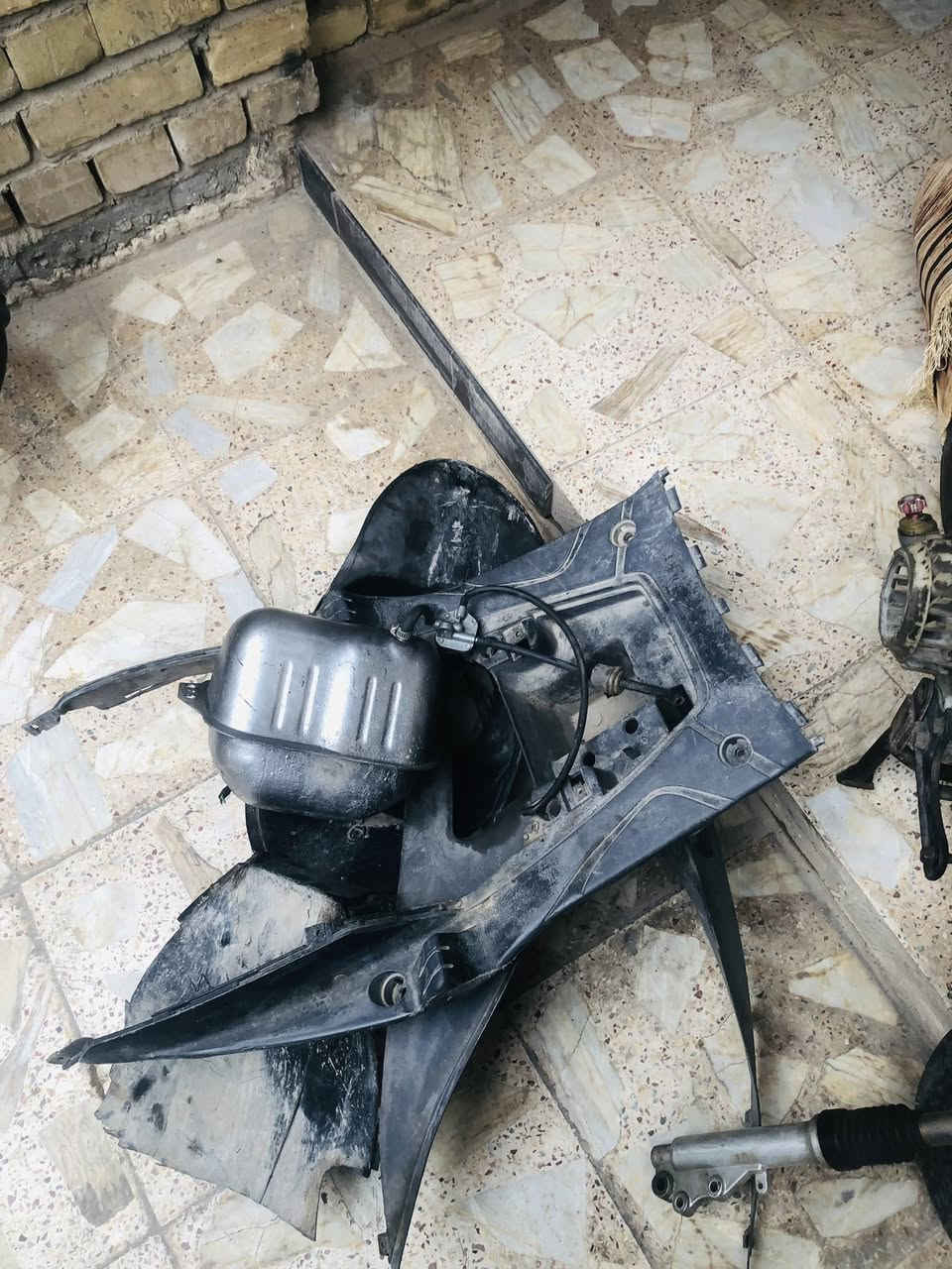 سلام عليكم للبيع
شاصي عدله 
سوادات كامله 
ماشه وستيرن 
مكينه 
كشن 
سعار مناسبه 
مكاني بغداد لامين رقمي ***********@إشارة
