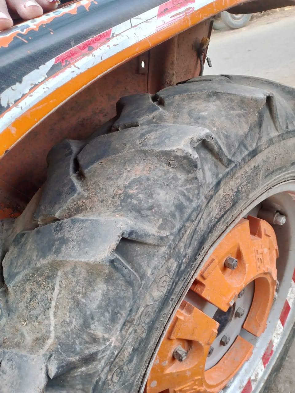 جوز كاوتش جرار صني
28/11 

للاستعلام ابومحمد 

01200909705


**إذا كنت صاحب هذا الإعلان وتريد حذفه لأي سبب، رجاءا أرسل رسالة إلى الدعم الفني**