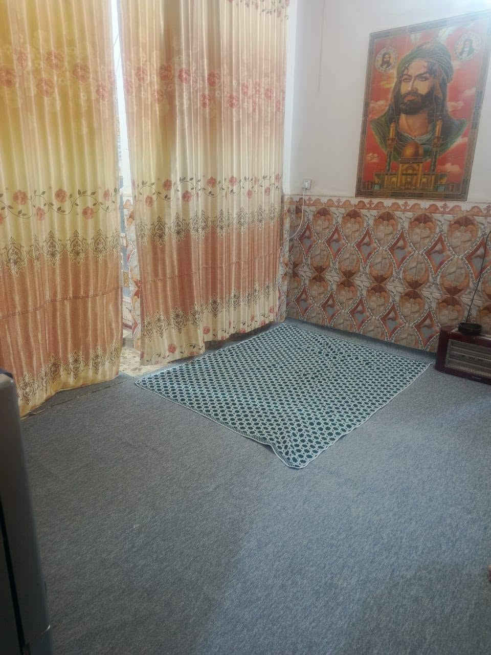 الفيسسلام عليكم بيت 100 متر جاهز من كلشي  (للرهن) قرب شارع الكفيل للتواصل *********** غير متواجد علئ الفيس

