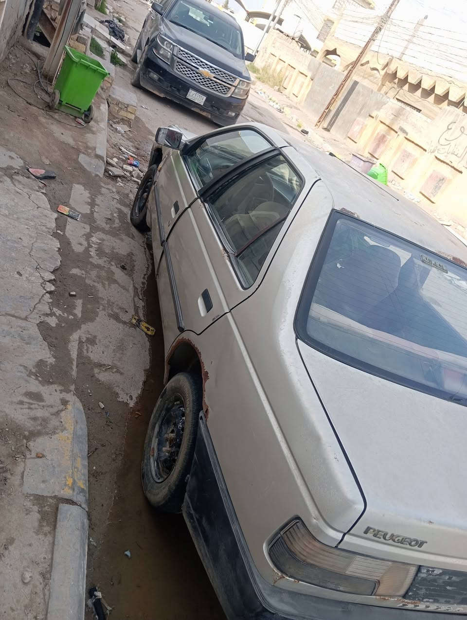 السلام عليكم 
بيجو روى موديل 2008 مكفوله السياره   مكينه نضيفه  السياره بسمي السعر 18  المكان ذي قار مركز 
رقم ***********
