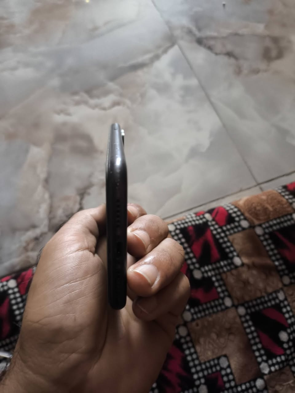 جهاز ايفون 11 عادي شرق اوسط ذاكره 128 بطاريه 73 نموذج M عارضه 250 بي مجال كلش بسيط جهاز وتر لافتوح ولا مصلح جهاز بلادي مكاني بغداد الراشديه ***********
