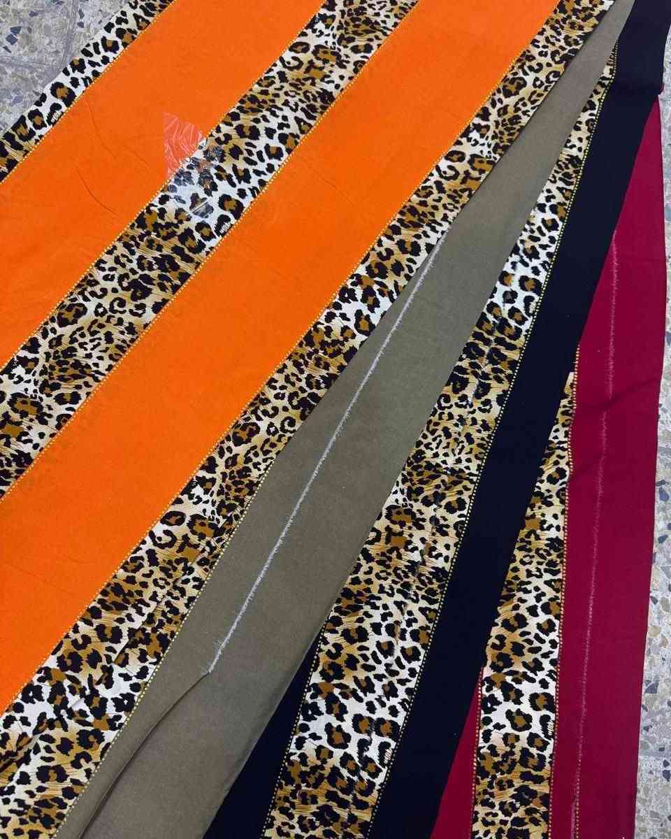 مرحبا زبائنه الكرام عرض جديد 🚕😍🚕#تخفيضات  #اقمشة 
 (( مغربي مشجر  ثقيل اصلي  )) 😍☺️
درزن يحتوي 20قطعه ب الوان  ونقشات مختلفه 🔥🔥🔥
لسرعه تثبيت الحجز ع الواتساب  ***********📞📞📞
 
او زورونا بغداد الشورجه سوق الاقمشه قرب مصرف الرشيد 🥰🌹

#أقمشة #تخفيضات #فولو #جملة #اقمشة #تخفيضات🌹😍 #جملة👑 #خياطة #ملابس_نسائيه #مشاهير #دشاديش_نسائيه
