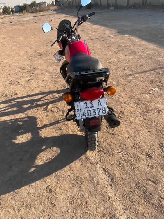 السلام عليكم
بوكسر 2018بأسمي تحويل ثاني يوم الدراجه نضيفه وخير من الله ما متعوبه 

واحلى من الصور مكينه خير من الله 

مجفته مره وحده ويم شركه تجفيتها المكينه ناعمه

 

كهربائيات كامله مناقصها شي

السعر: 1600/ مليون و 600 وبيها مجال حك جيه

مكاني بغداد المشتل شارع المطبك

***********
