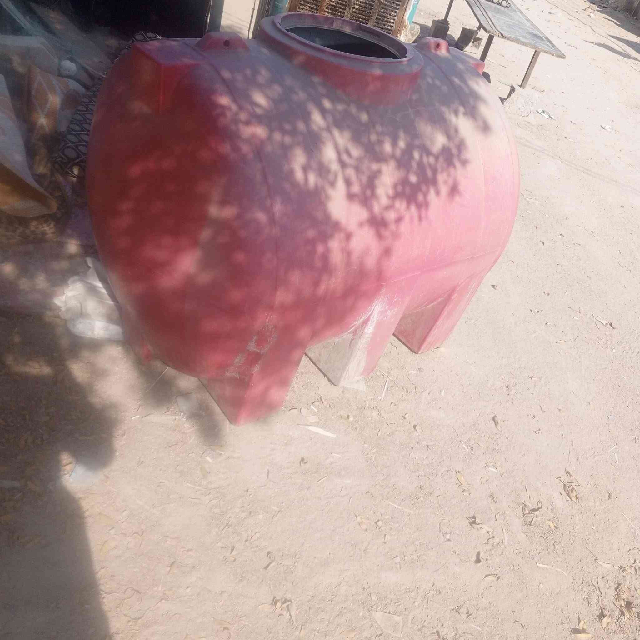 تانكي ابو 1000 ملحوم بس شرط مايطي قطره ع فحص. 35 الف وبي مجال حك الجيه  ***********

