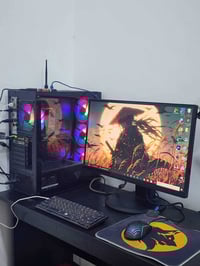 تجميعه جديده للبيع تشغلك جميع العاب  مع شاشة حجم ٢٤ انج  كيبورد ضوئي ك...