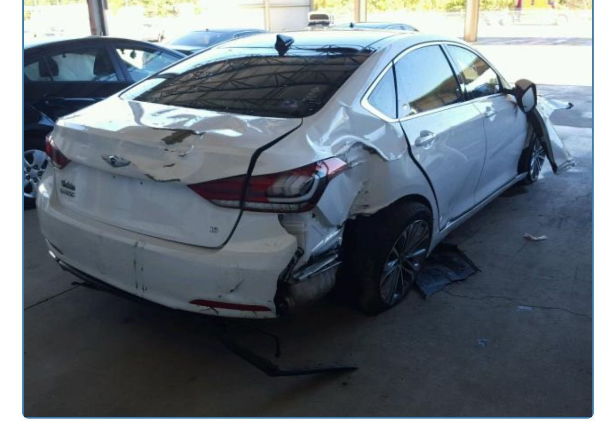 جنسزز موديل ٢٠١٦ رويال
مصبوغة حزام حادث جانبي
بدون دواخل
رقم بغداد سنويه ٢٠٣٠
فول للاخير
حدادية جديدة
تخم تاير جديد
منضومة ماء جديدة
منضومة بانزين جديدة
باتري جديد
سيارة جاهزة بس بيها نواقص بسيطه
بيع او مراوس 
رقم الهاتف ***********
