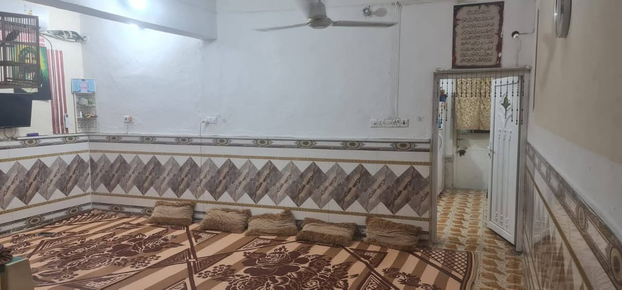 .بيت للبيع 
العماره ميسان
  منطقة ابو رمانه خلف مركز الشرطه 
المساحه ١٣٠
 قاطين الأرضي صحيات حمام خارجي وداخلي واستقبال ومطبخ وصاله وغرفه . والقاط الثاني ٣ غرف .. الاستفسار على هذا الرقم 

***********
