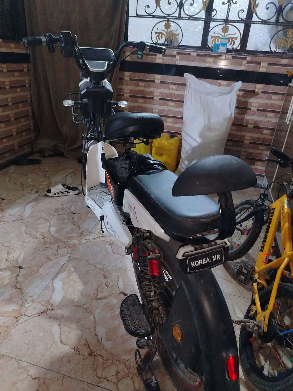 السلام عليكم بايسكل شحن البيع مستعجل ماشيه 6حقيقي شاشا الايت زنون دبل شاره بطاريات 4دبل شاره 
العنوان كربلاء الحر شارع مول الاسدي مقابيل السوق السعر  خاص او تصل الرقم ***********
