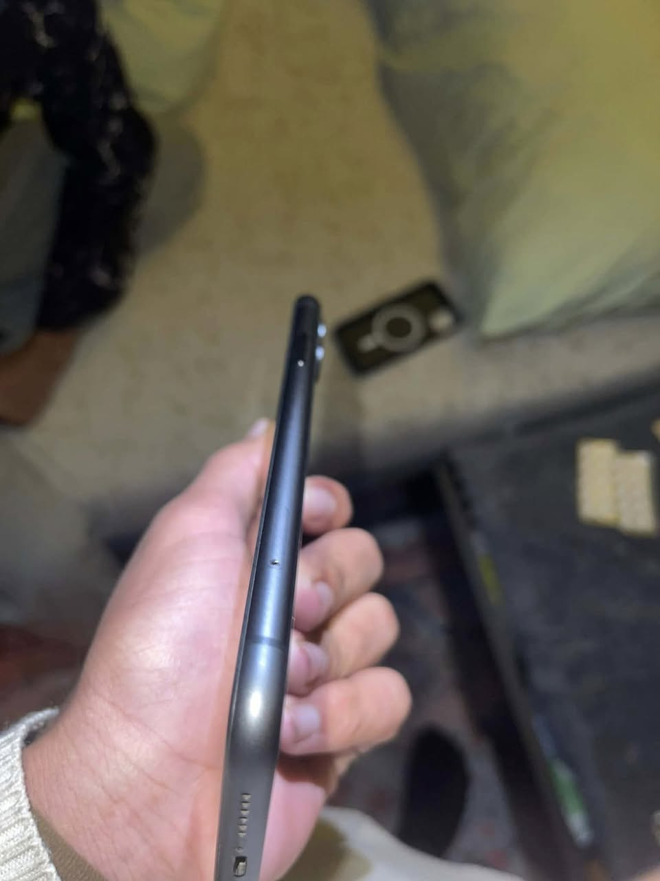 📱 ايفون 11 عادي الجهاز امريكي بلادي بطارية 84 كلشي ما مبدل بي جهاز نضيف جداً مراوس ب اندرويد حسب القناعة مكان بغداد دورة .


**إذا كنت صاحب هذا الإعلان وتريد حذفه لأي سبب، رجاءا أرسل رسالة إلى الدعم الفني**