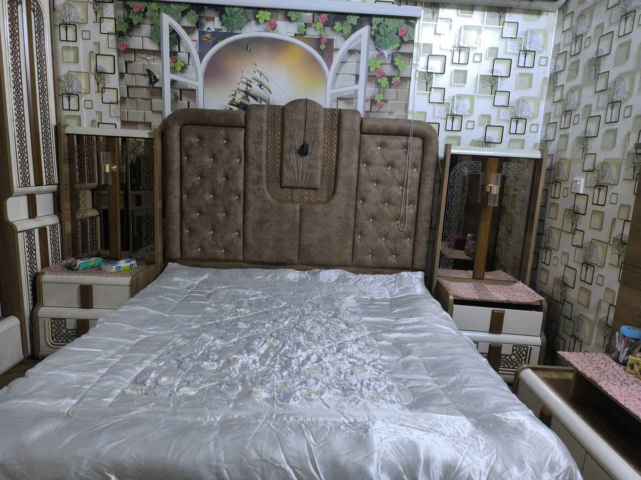 غرفه للبيع سعره مليونين اني ماخذته بثلاث ملاين 
‏‪***********‬‏
