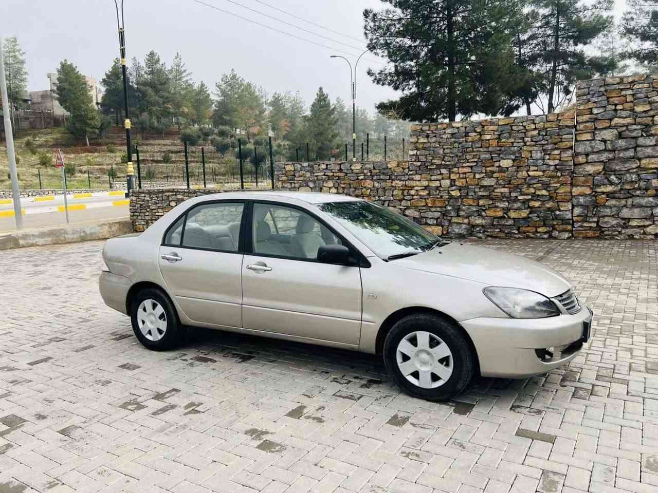 لانسەر مۆدیل 2007 دەبڵ ئێرباگ کوەیتی تۆماتیک ناوزەرد کامل بۆیاخ سەنەوی بەسەرچوە چوار تایەی تازەی لە ژێرە گێڕو مەکینەی بەشەرت تەقەو ڕەقەی نیە سعری ٦۲ گەڵاو معامەلە شوێن هەڵەبجەی شەهید موشتەری نیت سەرمان مەیەشێنە سەیارەکە وەر گەڕاوە.***********
*********** حلبجة, السليمانية
