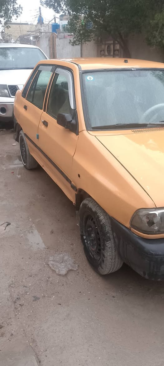 سلام عليكم سايبه موديل 2009سياره جاهزه حلوه تخم تأير صدر جديد مكينه وكير خير من الله دواخل نضيفات مصفره هيه وغرامات رقم جديد بسمي عنوان بغداد البلديات السعر 22 رقم الهاتف ***********
