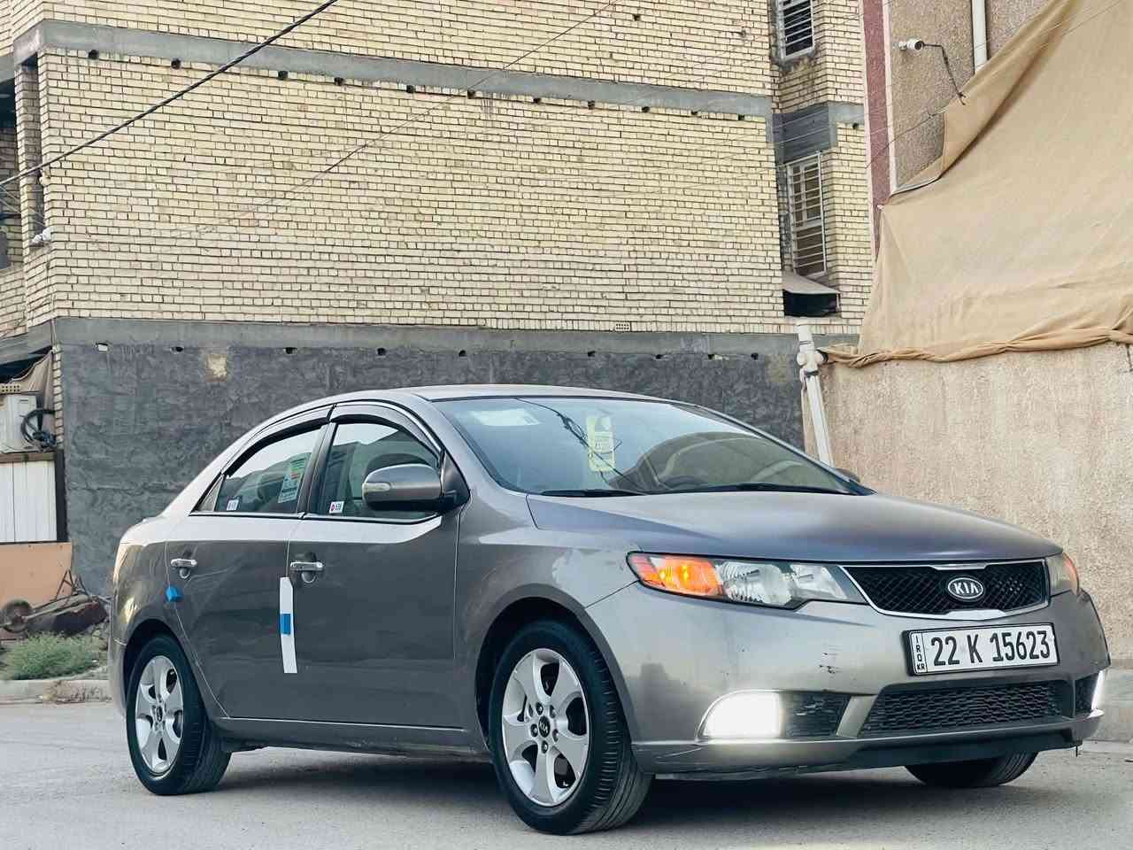 سيراتو ٢٠١٠ خليجي 
سعر ٨٧ بيهة مجال شراي 
بيهة قطعة وحدة صبغ فقط باقي مكفول سيارة جديدة
ما بيهة اس نقص مسويلة سيرفس كامل 
موصفات تحكم ستيرن جهتين مانع نزلق داخل لونين ويل كب كروم شاير بلمري مري شفط
محرك ١٦٠٠ لا تبخير ولا تنقيص
رقم اربيل اسمي تحويل ثاني يوم 
هزة رقم سنوية جديد 
مكان سيارة بغداد الشعب 
رقمي ***********
