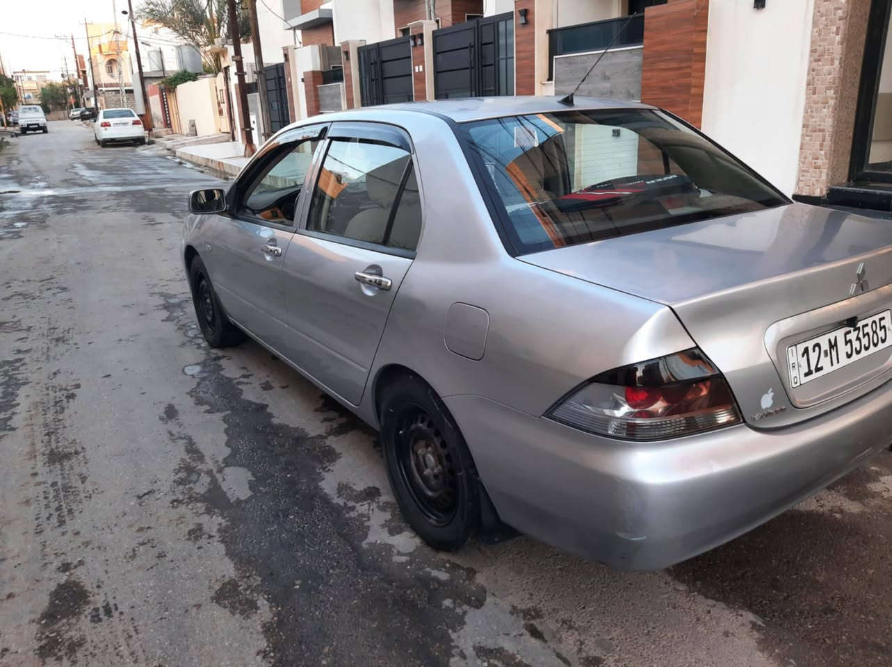لانسر. موديل ٢٠١١..سياره جديده بلا صبغ. محرك كير شرط.. السعر....٨٧..وبيها مجال... مكلف بل نشر.. الاتصال ع الرقم***********
