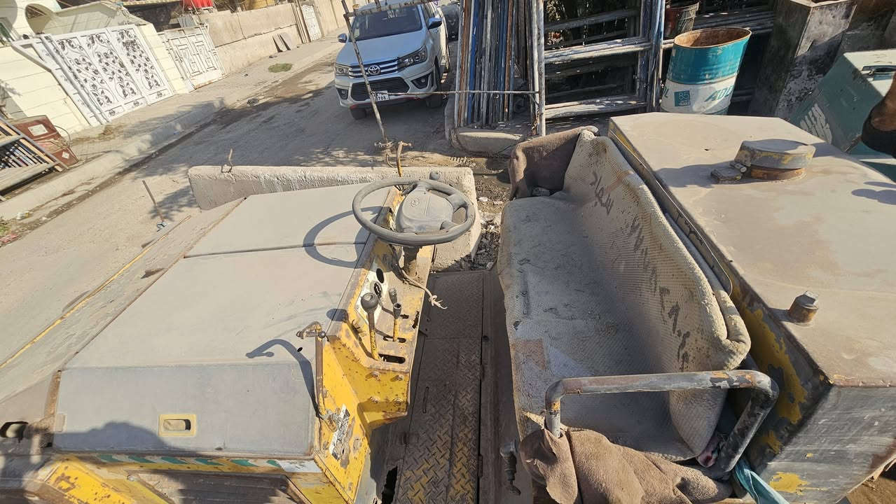 سلام عليكم ورحمة الله وبركاته حادلات 5طن عدد 3 للبيع وللستفسار رقم و واتساب ***********
