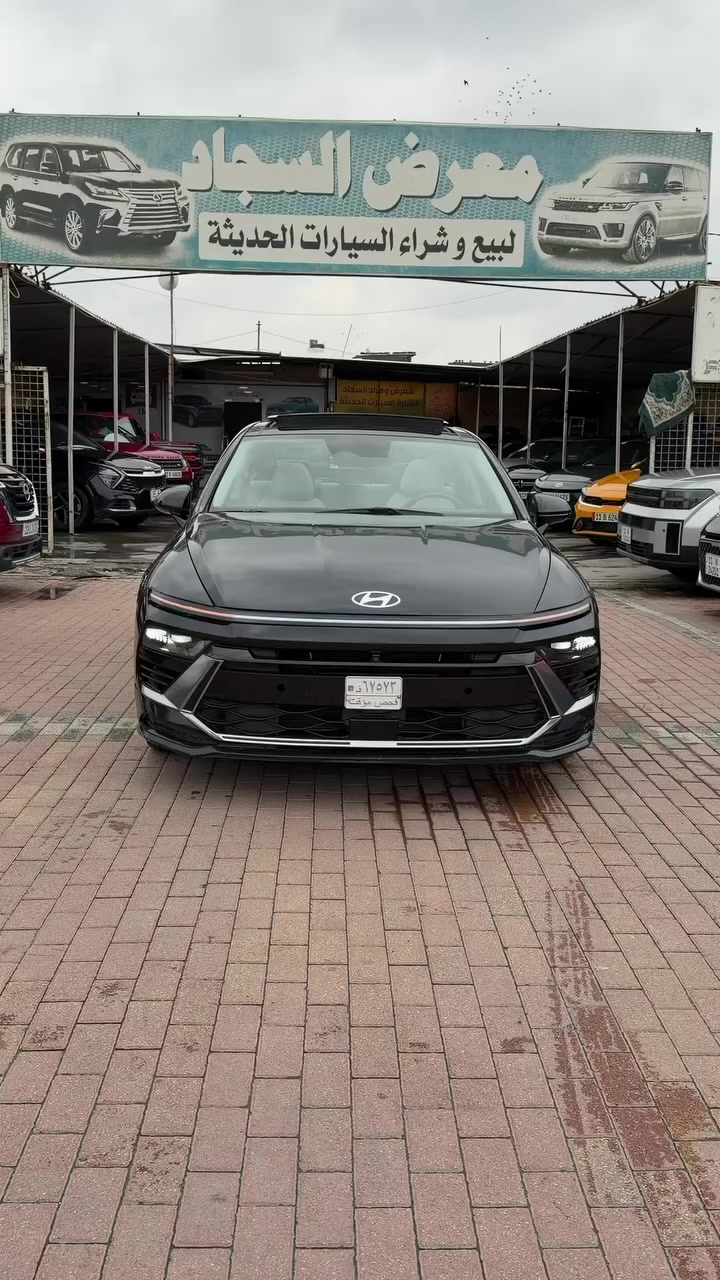 السلام عليكم شباب السعر تفليش  145 🙅🙅
اليوم عندنا هونداي سوناتا 2024 بدون رقم ترقم جميع المحافظات  وارد امريكي حادث صبغ بيه بنيد وجاملغ تبديل جاملغ فقط بدون دواخل وبيه ضبغ بين الباب والجاملغ الخلفي شي قليل  داخل معرض ومزادالسجاد عنوان بغداد الحبيبيه معارض الحبيبيه معرض ومزاد السجاد لتجارة السيارات متواجدين من الساعه التاسعه صباحا لى الساعه السادسه مساء تليفون ***********
