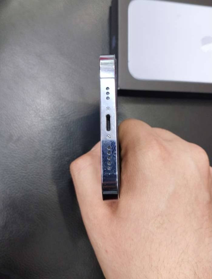 سلام عليكم
ايفون 13برو ماكس 
شرق اوسط جهاز حيل نظيف وجديد 
بطاريه 90
ذاكره 512
كامل مع ملحقاته 
السعر 850000
***********
بصره
