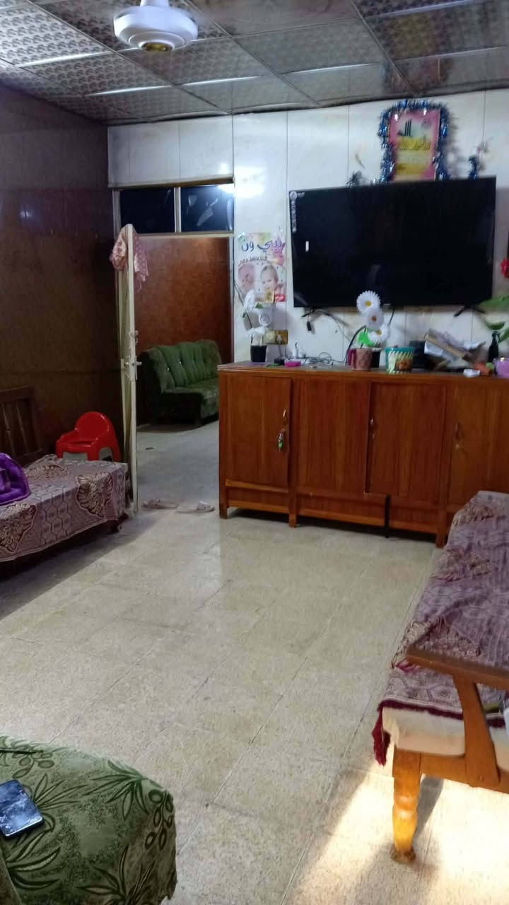 للبيع دار سكني ملك صرف طابو الزهورشرط التحويل المساحه 100 متر بحي الكركولي خلف فرع تيم
سعر 65 مليون وبيها مجال
***********
 ***********
