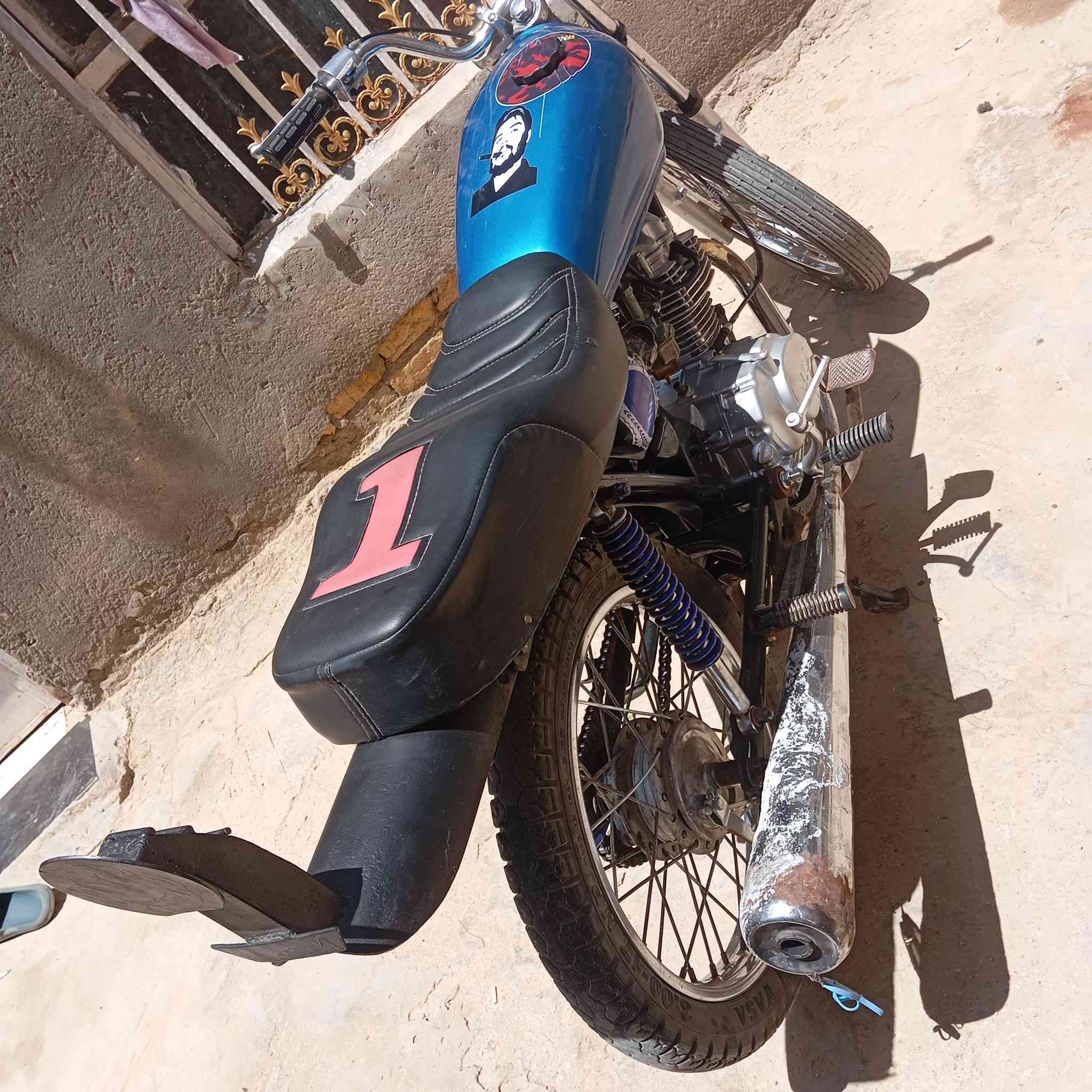 دراجه 4كير البيع سعر جوه سوك دراجه خير من الله ستفسار اكثر خاص


**إذا كنت صاحب هذا الإعلان وتريد حذفه لأي سبب، رجاءا أرسل رسالة إلى الدعم الفني**