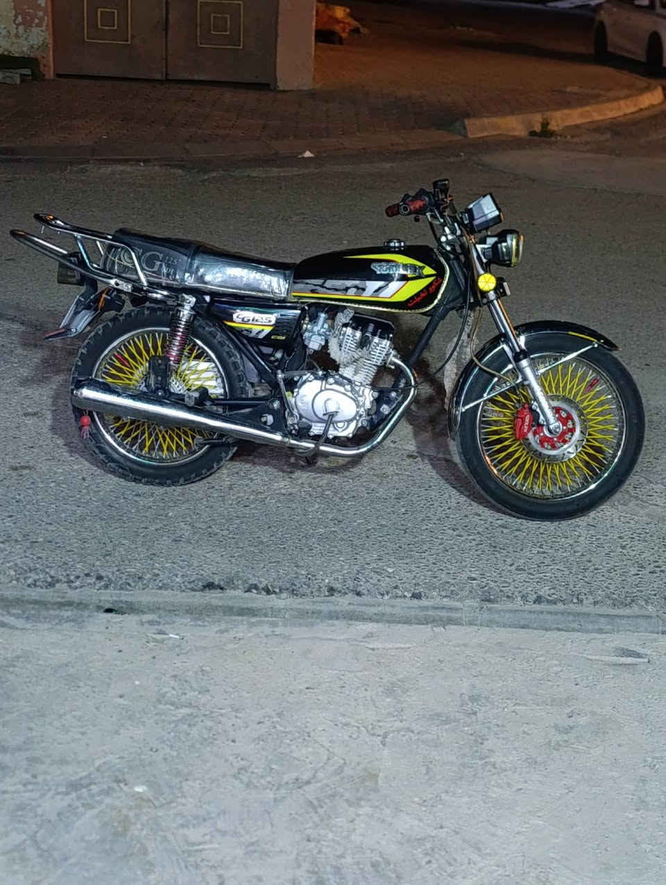 سلام عليكم اخوان ماطور ايراني طرقة صفرة مكينة ياباني 2024 الماطور لوك جديد مكينة شرط مامفتوح مكينة 125cc بس اركب بي مابي اي نواقص رايدة 600 وبي مجال للطيبين مكاني كركوك حي العسكري + صالنصة تايگر رقمي ***********
