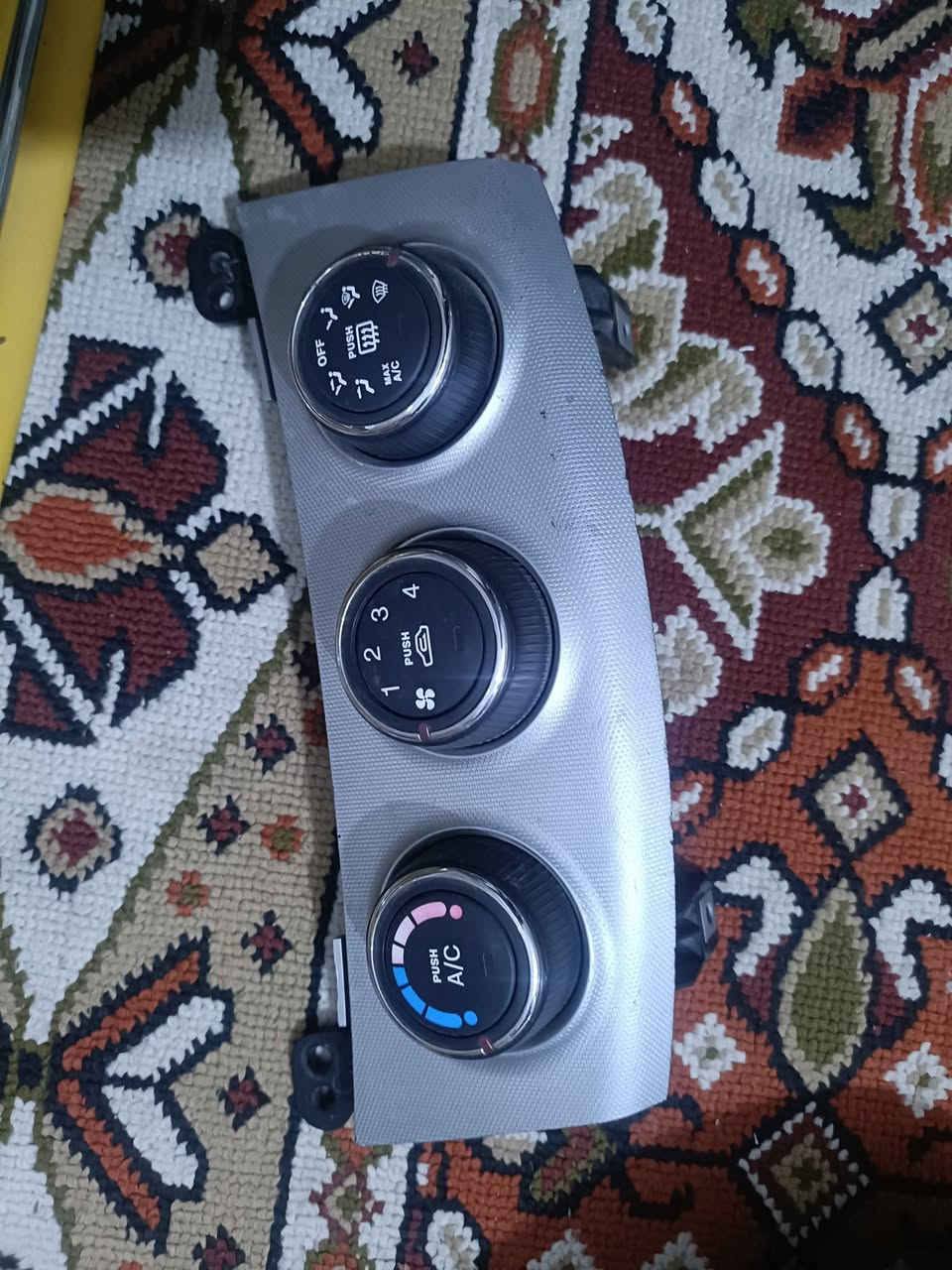 السلام عليكم غراض الانترا مقدس مكان ناصريه مركز
***********
