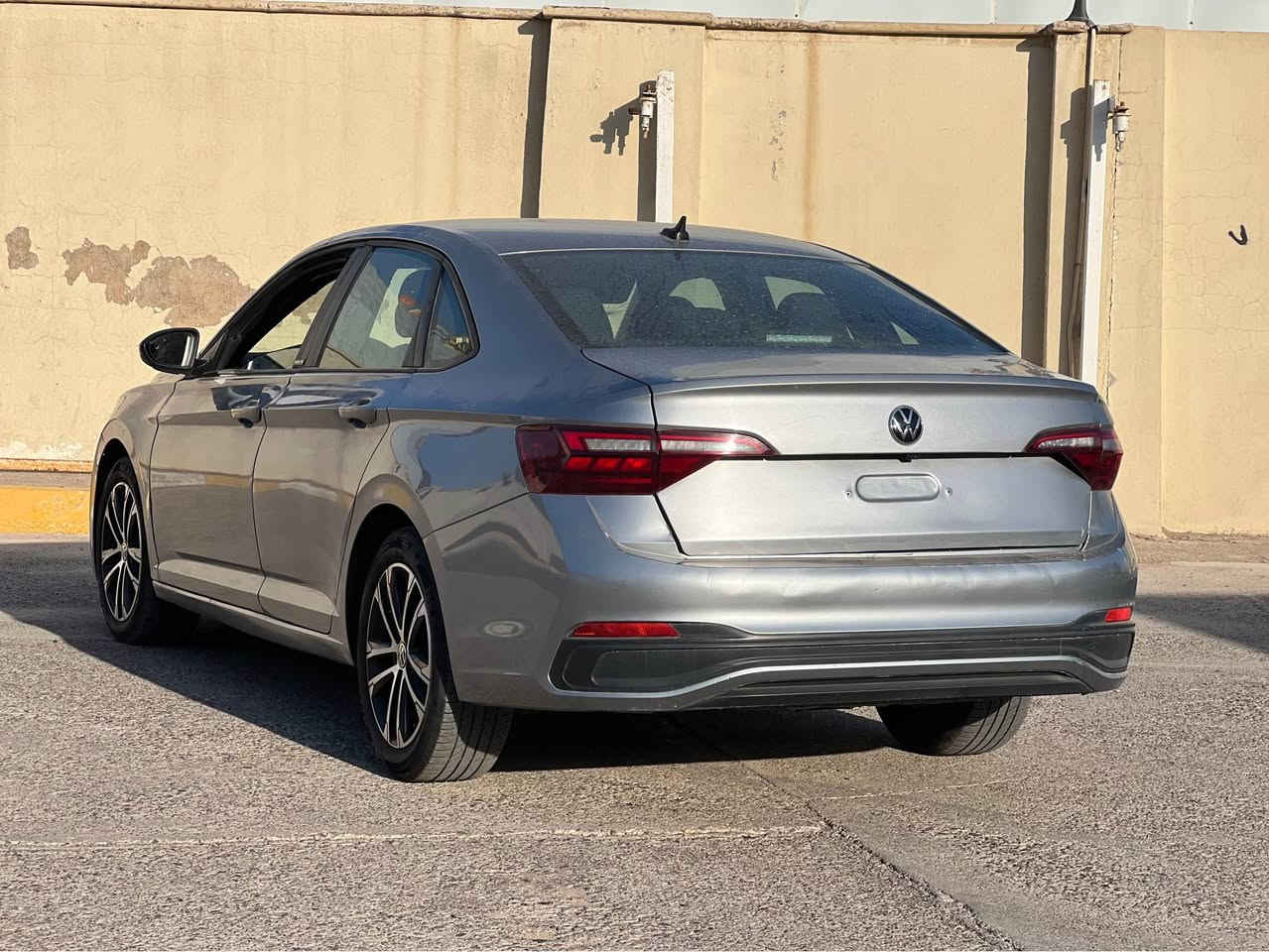 فولكس واكن جيتا 2024
137$ومجال
ضرر باب سايق و شبر باب غلفي و اشوه ي قباغ صندوق صبغ بجم كپص بدون ايرباك 
مواصفات 
شاشه الكتروني 
شغال 
ويل كروم 
كشنات هيتر 
مكان سيارة عقره 
اتصل واتساب ***********☎️ أربيل, العراق
