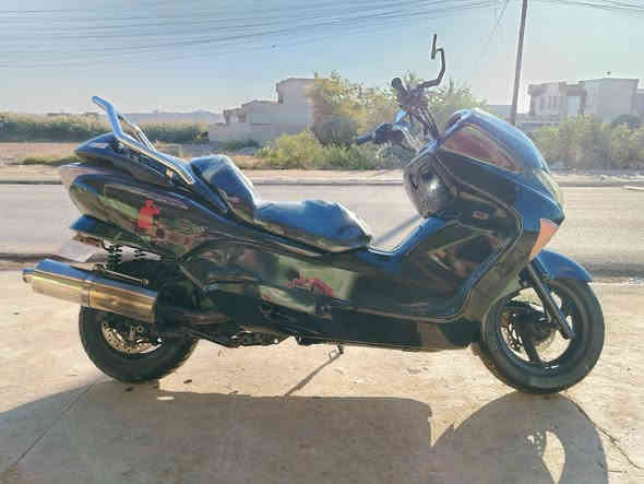 السلام عليكم
فورزه صفر 8 اسود منفيس موجود تكدر ترقم
بچم بومه نضافه فول مكفوله من كلشي سرعه 160 مؤشر بانزين مؤشر حماوه وايرمنيات شغاله صالنصه رياضي طرب الصوت ما مفتوح الدراجه  سته كير(6) وتوماتيك   طالبه 850 قفل  *********** مكاني موصل الرشيدية متواجد خاص
