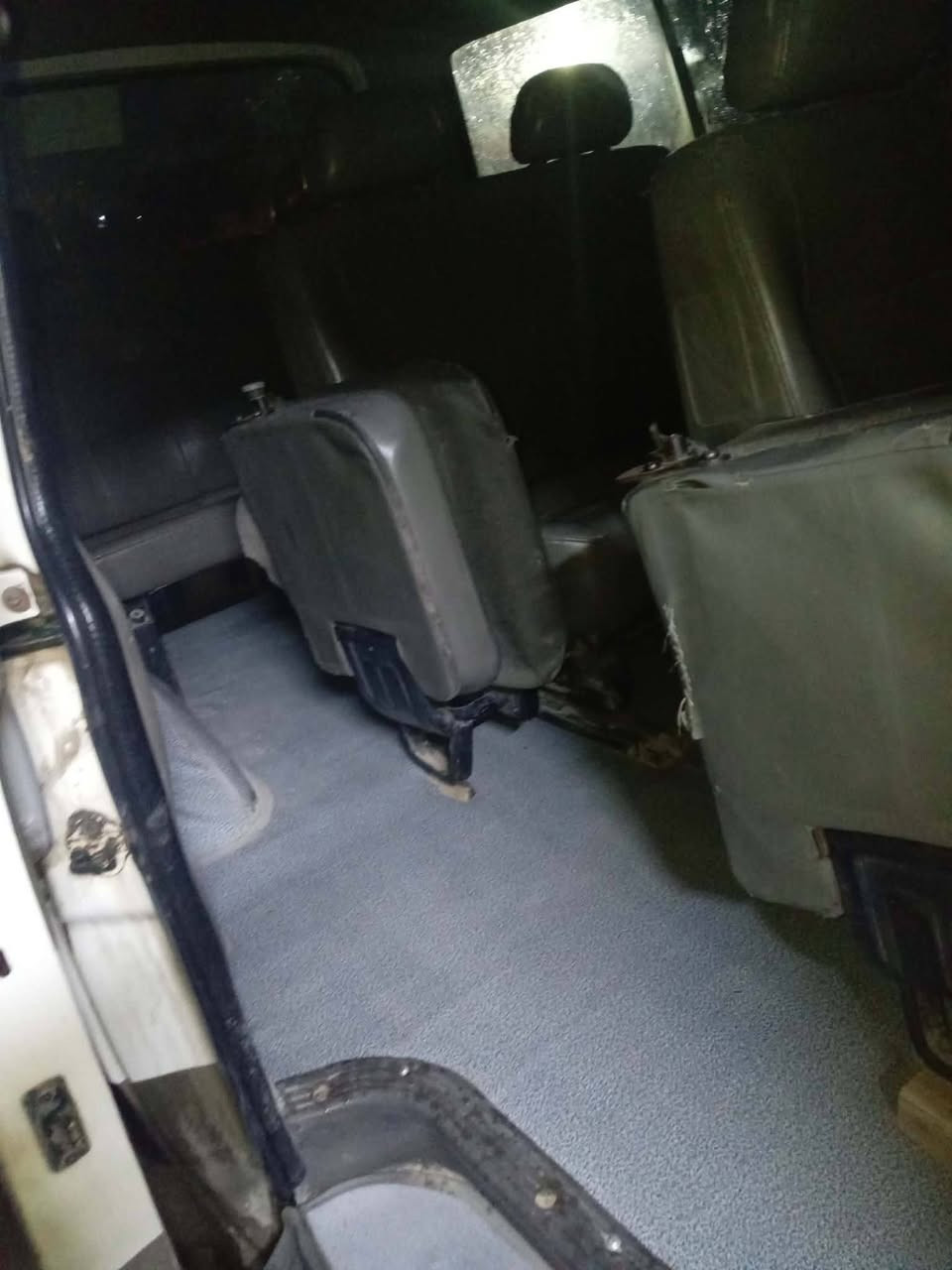 السلام عليكم منغولي 2006 اصل مكينه مسكر مصبوغة جمالية مكينه وكير واكسن مكفولات تخم تاير كهربائيات  جدد بسمي السياره سنويا ل2030  السعر 120 وبيهه مجال مكاني بابل للعلم مصفره هيئة ومرور  ***********
