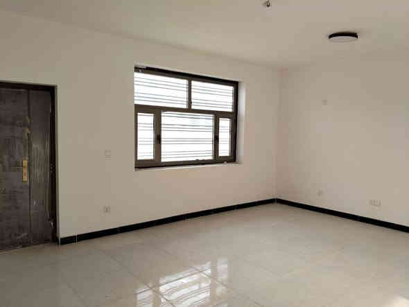 للايجار بيت ٣٠٠ متر ركن طابق واحد جديد بمجمع السلطان السكني جاهز للسكن
غرفتين صاله استقبال مطبخ صحيات داخل وخارج
للاستفسار الاتصال ***********
