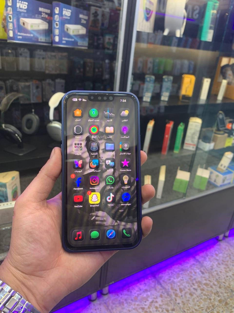 13 برو ماكس
ذاكره 256
بطاريه89 
عليه تحوير 17 برو ماكس

لون الجهاز زيتوني
نضيف كلش مستبدل شاشا نوعيه قويه كلش حلوه الوانها

السعر 525 الف

المكان بغداد 

للأستفسار
***********
