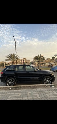 🔥للبيع – جيب كراند شيروكي خليجي (لمتد بلص)كامل مواصفات مكاني بغداد زيو...