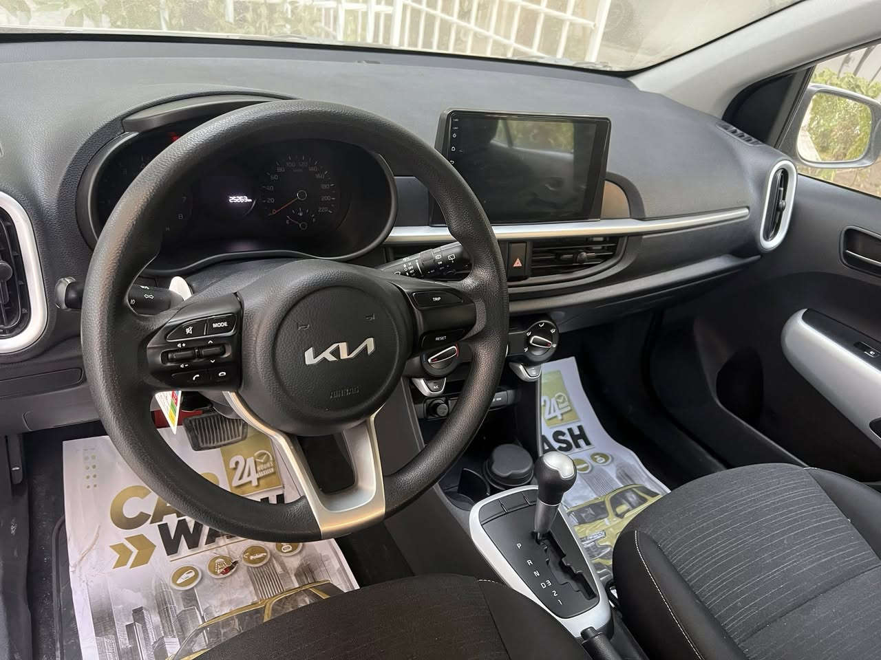 السلام عليكم
كيا بيكانتو 2023 لون نفطي وارد خليجي كفالة عامة ماشية 23 الف كيلو فقط رقم اربيل تحويل او وكالة 

مواصفات 
محرك DOCH المرغوب 4 سلندر   
تحكم ستيرن جهتين  
4 جام كهرباء 
بلوجكتر امامي
شاشة 
كامرة دوارة 
لد نهاري
ويل كب 
مانع انزلاق
 حساس اطار
مري شفط
مري كهرباء 
سويج عدد 2 
AUX و USB
 بلوتوث وحاكية تليفون 
اريل نافيكيشن

السعر 126$ وبيها مجال  

مكاني بغداد علي الصالح
للاستفسار 
واتساب ***********

***********
