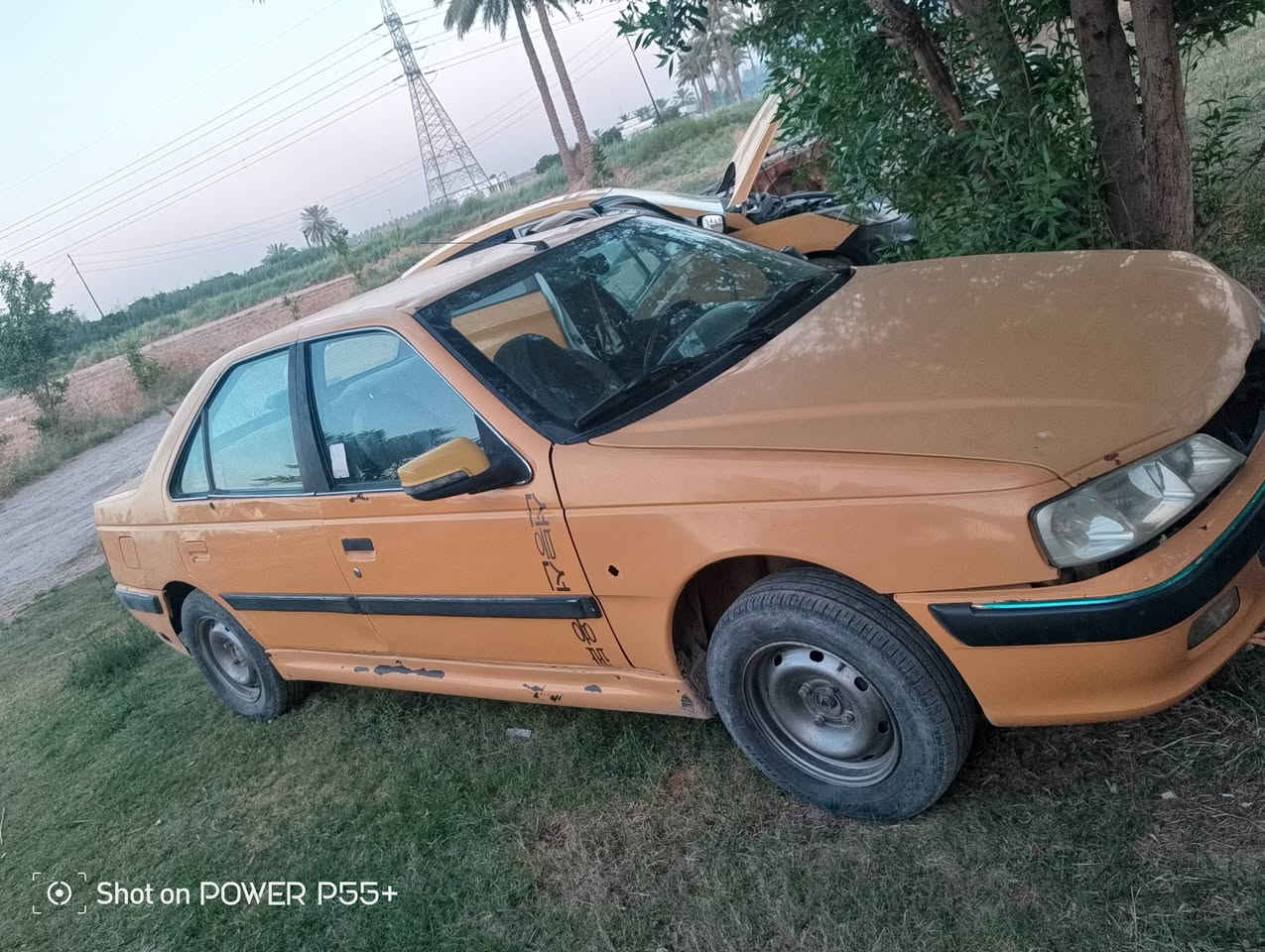 سلام عليكم للبيع بيجو بارس بسمي موديل 2010 تبريد ثلج بيهه منضومه غاز يعني انسه لبانزين  السعر 25 وبيهه مجال  مكان واسط صويره ***********
