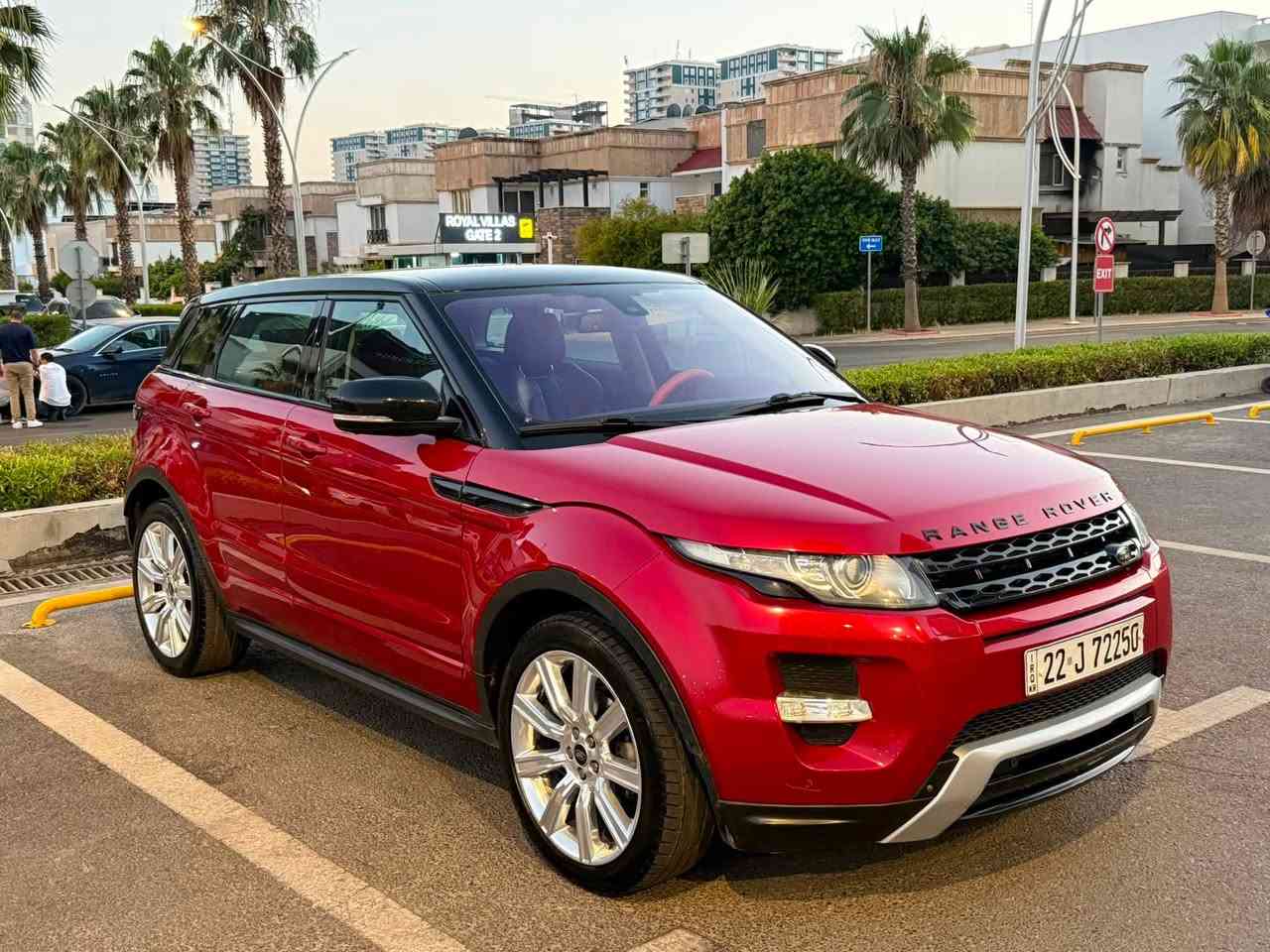 Range rover ✅🚘
Evoqe
🚘رانج روفر ايفوك ٢٠١٣ وارد خليجى سفر اربيل شركة سرادار 

✅مواصفات فول كشن جلد داخل احمر 
✅بصمة+كاميرات ٥ حساس امامى خلفى 
✅كير ماوس شاشة جبير لايت بك لايت ليد 
✅داخل جلد احمر اسود بلادى 
✅صندوق شفط 
✅بصمتين بلادى  
ماشية ١٢٠ الف كيلو 
كير محرك حدادية بشرط تايرات جديد 
سنوى جديد مكان سيارة اربيل سعر ١٤٠ ورقة 
ملاحضة سيارة حتا دعاميات بدون صبغ 
بس باب سكن كلير بس صبغ بدون حادث 
*********** واتساب
