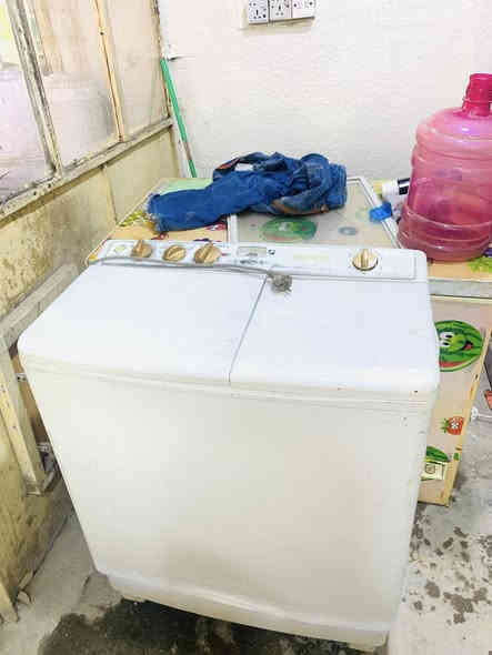 سعر غساله وحده قفل 60
سعر البراد الواحد 60 
مجمده سعر 90 
ثلاجه سعر 50
حله باب المشهد 
بيهن مراوس 
***********
