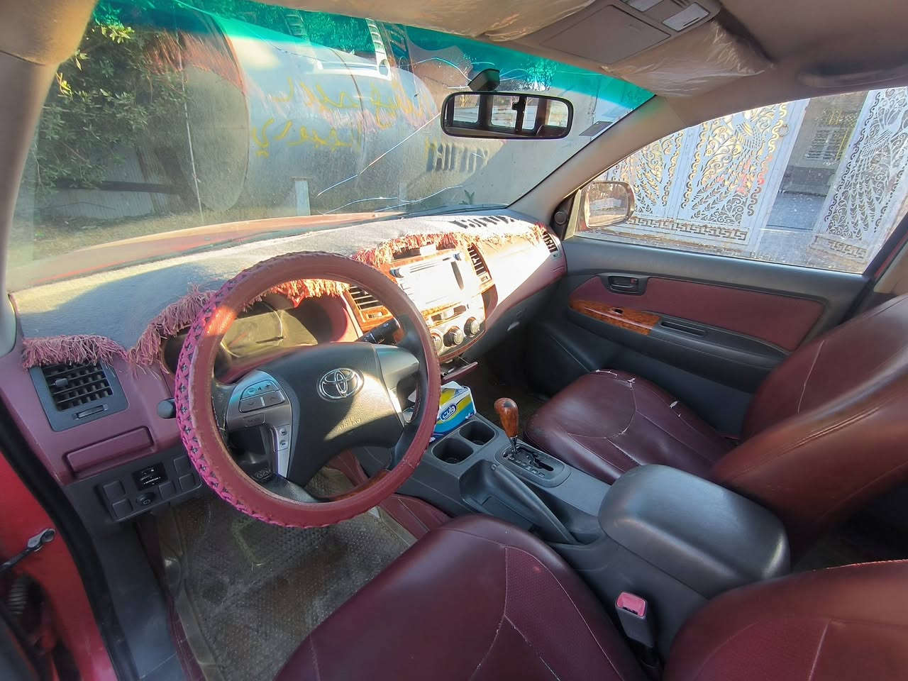 من رخصه الادمن 
بيكم تيوته هيلوكس الغنيه عن التعريف
ضمان ترايك وين ما تريد السعر 244ورقه.  وبيه مجال قليل 
كامله من كلشي .التحويل ثاني يوم .  بغداد / جسر أديالى  
الستفسار أكثر تفضل خاص متواجد ع الفيس وهذا رقمي‏*********** متوفر واتس اب متواجد 24 ساعه هلا بيكم
