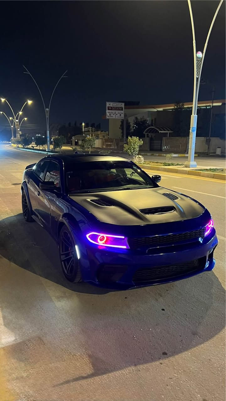 ‏‎دوج جارجر سكات باك وايد بدي أصل 2022 
‏‎سكات باك محرك  6.4 ، 8 سلندر ماشي 17 الف ميل اخت الزيروو 
‏ ‎حادث ٣ قطع مبين بلصور راسلني خاص وادزلك وهو سطحي جداً وكلشي ما مبدل بيها 
كير مكينة كفالة اصلا السيارة ما ماشيه هواي 

‏‎المواصفات 
وايد بدي اصل 
‏‎مكابح رياضية (برمبو) 
‏‎نقطة عمياء ، كاميرا خلفية 
‏‎امكانية التحكم بوضعيات المقود كهربائيا 
‏‎كزوز سستم 
‏‎حساسات خلفية 
‏‎ويل قياس 20 أنج 
‏‎سستم صوت ALPINE 
‏‎تشغيل عن بعد 
‏‎ذاكرة لحفظ وضعيات الجلوس (ميموري) 
‏‎المقاعد الأمامية تبريد وتدفئة 
المقاعد الخلفية تدفئة
‏‎تدفئة ستيرن 
‏‎شفتات بالستيرن 
‏‎جناح خلفي 

‏‎اضافات  آخر ...
دركة فوردج
شوتة afe 
انارة محيطيه  داخليه 
اويل كاج كان 
داش كام 
زرع لد متغير للايت + عدسات اوزون 
سقف روز رايز 
اضافة حلوك اكزوز 
سبايدرات وشفقات 

‏‎رقم صاحب السيارة *********** للتواصل واتساب فقط
السعر 35,000$ وبيه مجال بسيط كلش ناصرية, ذي قار
