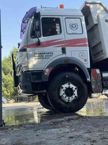 السلام عليكم سكس كروتي موديل 96 مكينه 44 كير 240 مجموعه Gf اصل تك موطوله تبريد ثلج تخم تاير جاهزه للعمل لاستفسار ***********
