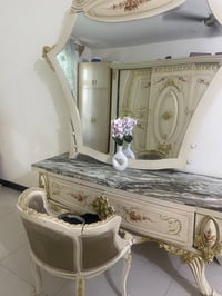 غرفة نوم مصرية  مستعملة بسعر مناسب للتواصل 07705277165