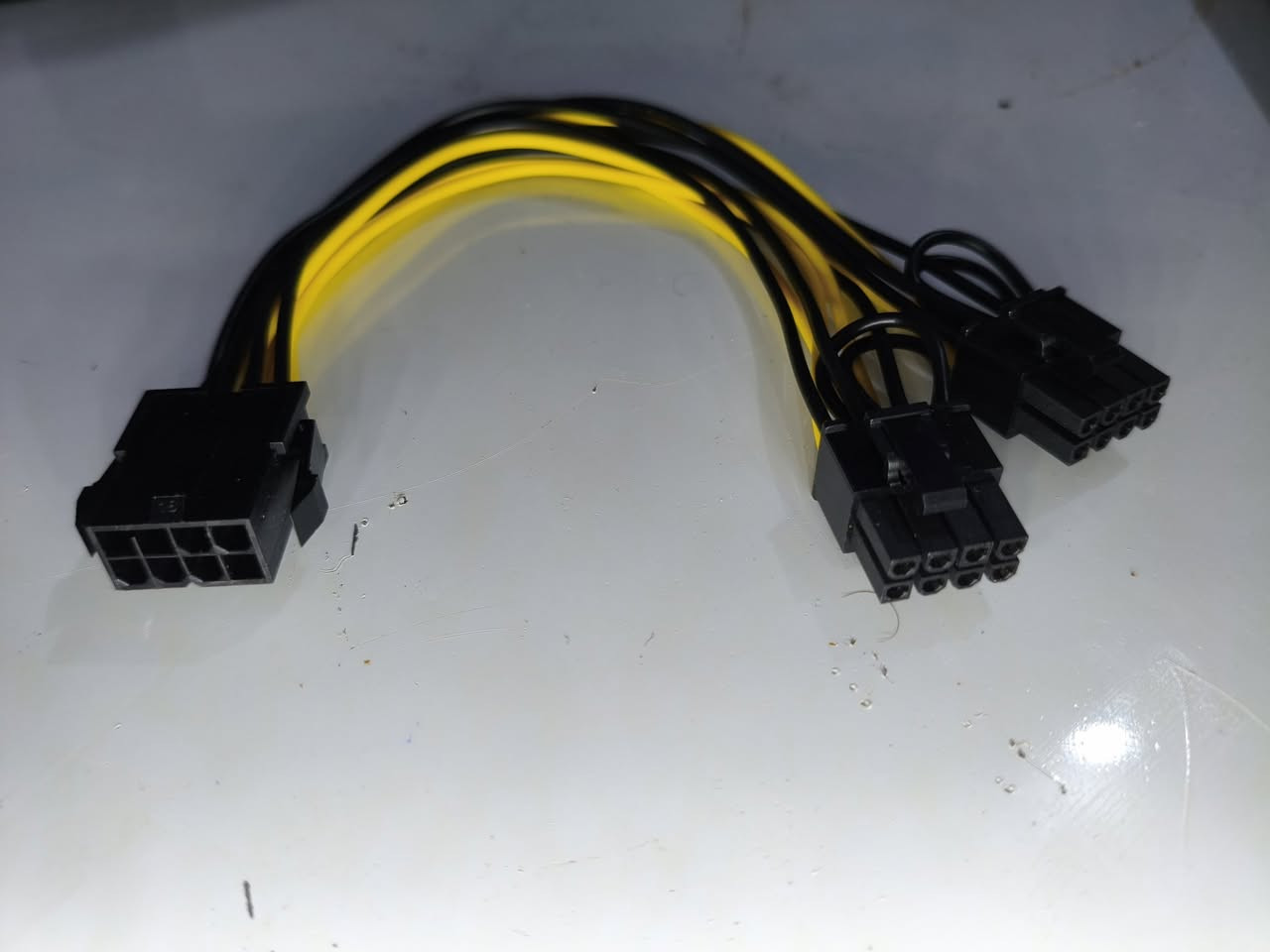 كيبل كرت شاشة الجيل الخامس PCIE 5.0 قدرة 600 واط ماركة vetroo السعر 5

كيبلات تقسيم كرت شاشة  4pin الى 2 في (6+2) السعر الف 

بغداد الزعفرانية توصيل متوفر


**إذا كنت صاحب هذا الإعلان وتريد حذفه لأي سبب، رجاءا أرسل رسالة إلى الدعم الفني**