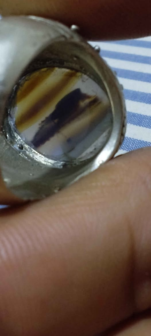 خاتم عقيق يمنى قديم 
فضه صياغة خراسانيه 
سعر٢٥ البصرة, العراق


**إذا كنت صاحب هذا الإعلان وتريد حذفه لأي سبب، رجاءا أرسل رسالة إلى الدعم الفني**