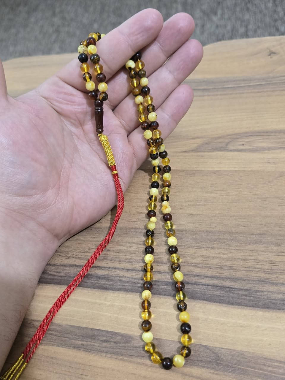 كهرب ماكنتوش ١٠١ بلطيقي حر طبيعي شرط
رجاءا بدون بخس بدون تقييم للقطعه ابد
١٠١ للصلاه كهرب حر طبيعي صحبح ذمه وشرط
المآذنه الشاهود ستندر قطعه وحده مو تلزيك يفرق بالسعر
تنلبس عالركبه مثل العقد
خامه بلطيقي ماكنتوش اكثر من صنف صحيح لا كبس لا مسال لا بولستر ولا عجينه عطر 
وزن ١٤غ صافي
قياس تقريبي للحبه ٦.٩× ٦.٧
السعر ٥٥ الف شامل اجور التوصيل قفل اخير سعر بدون احراج


**إذا كنت صاحب هذا الإعلان وتريد حذفه لأي سبب، رجاءا أرسل رسالة إلى الدعم الفني**