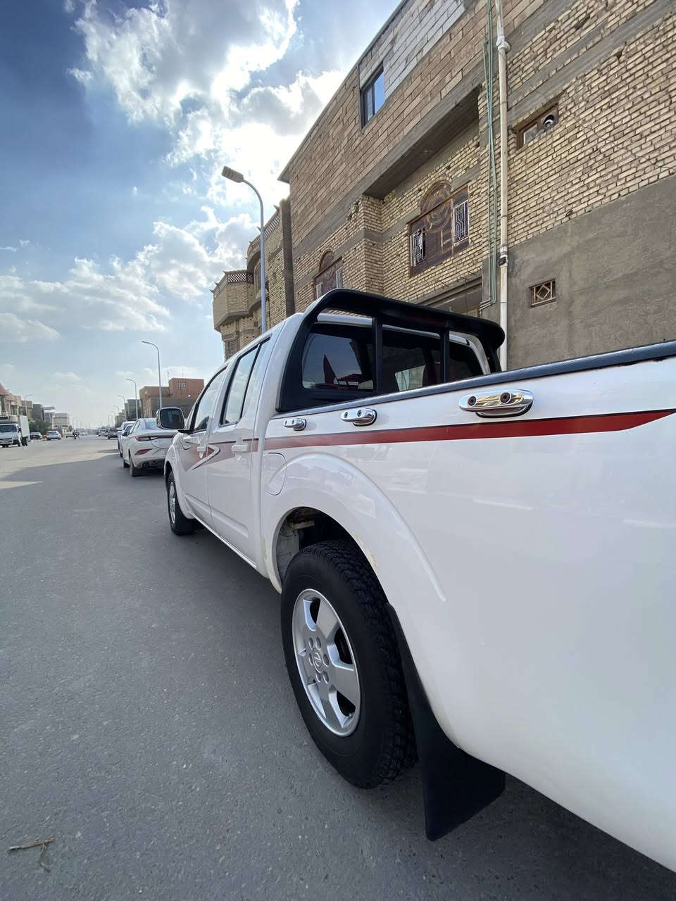 سلام عليكم نيفارا موديل 14 رقم انكليزي مكفوله كفاله عامه شبر صبغ فقط حداده طخم تاير تبريد سياره جاهزه الف ماذب عليه السعر 115مجال بصيط تليفون *********** الزبير الجاهزه
