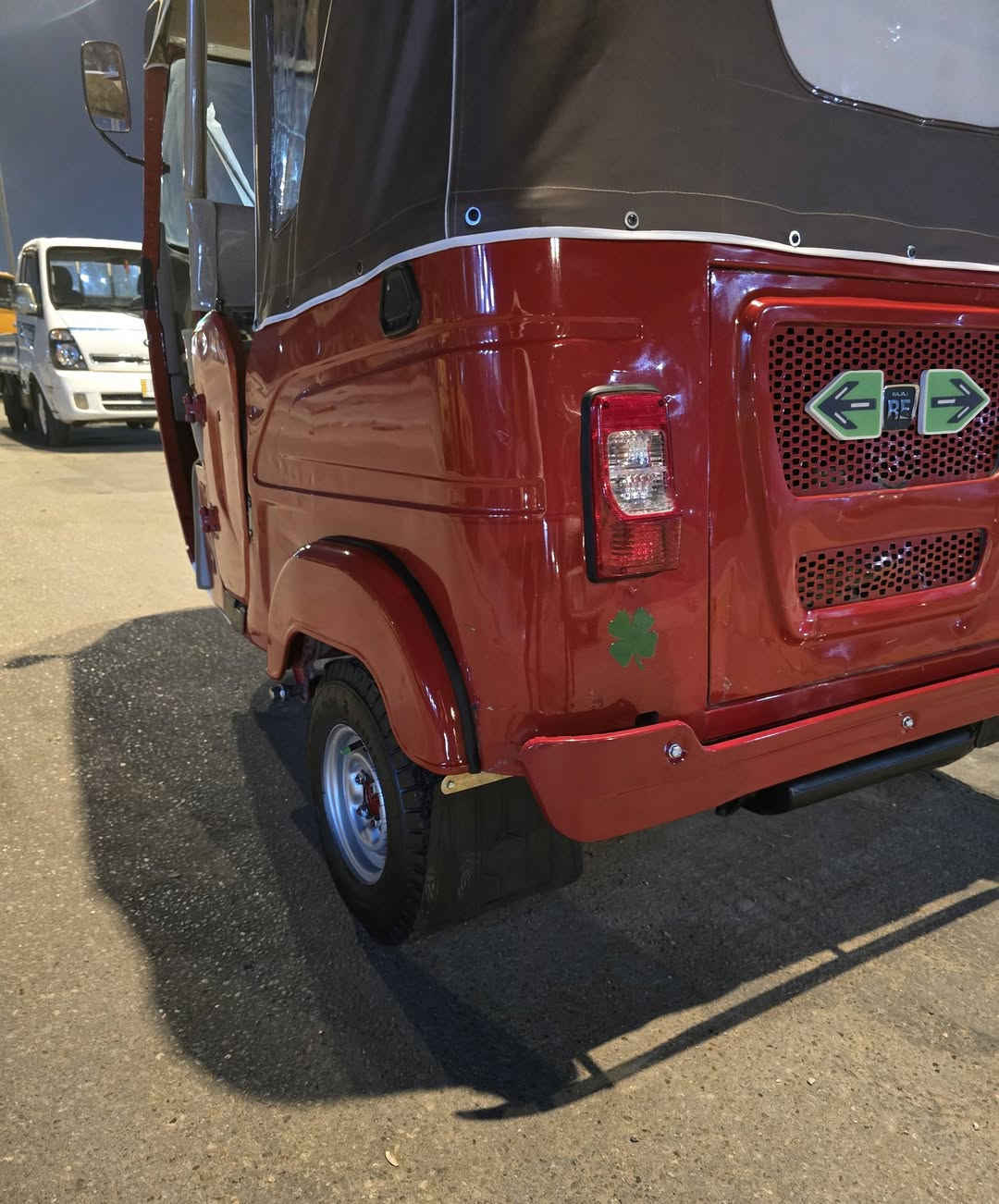 2022 رقم كربلاء وسنويه انكليزي تكتك جديده محرك مكفول كشر بلادي بي طخه زغيره بارد والباقي مكفول
السعر ٧٥٠٠ 🔒🔒 قفل بلا عمله سعرهه  مناسب 
مكان كربلاء ***********
