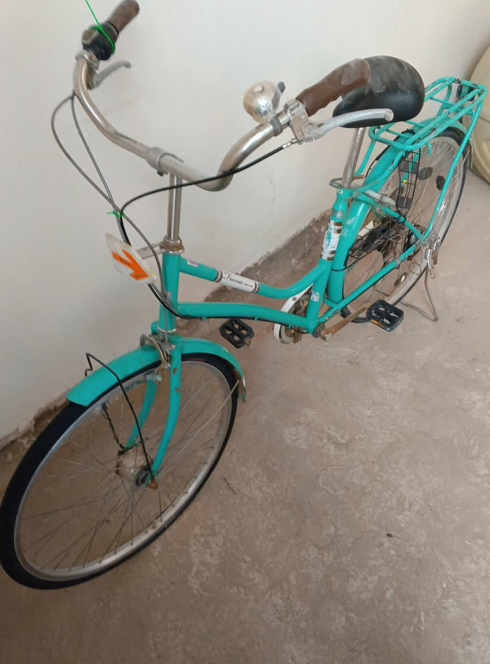 سلام عليكم باسكل بناتي حجم26كلشي شغال او كامل كير ابريكات شغاله ضوء شغال الـ سعر 120 وبي مجال لطيبين الـ رقم لـ استفسار ***********.
